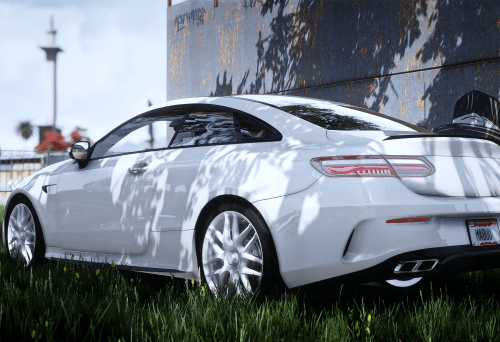 GTA5_2024-05-18_04-36-56 FiveM Mod GTA 5 Debadged Car