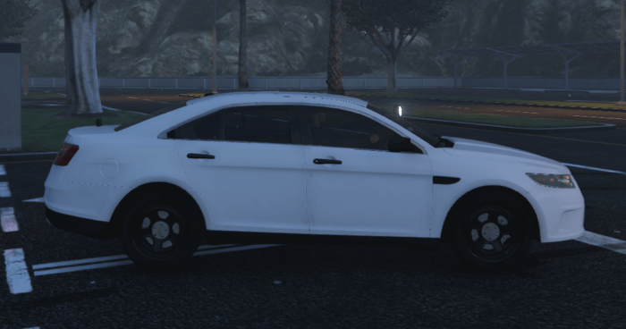 Ford Taurus Police - Image 3