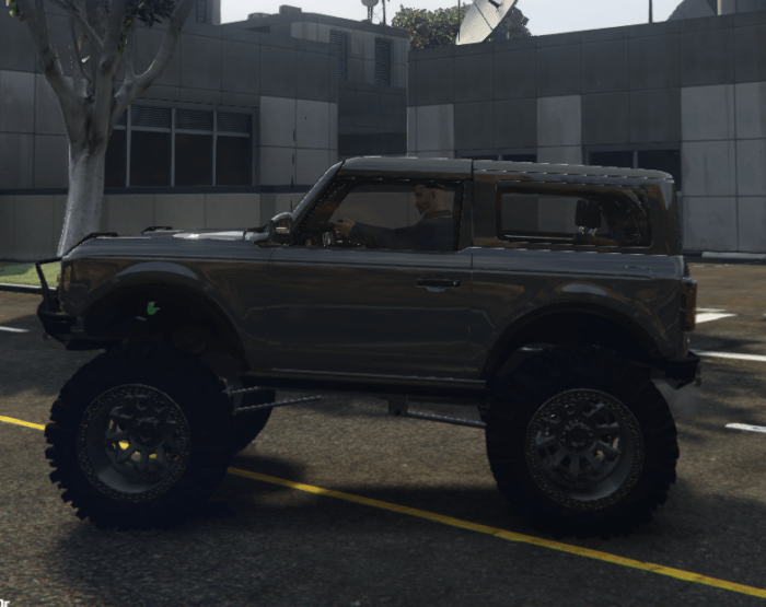 Ford Bronco Mud 2021 - Image 3