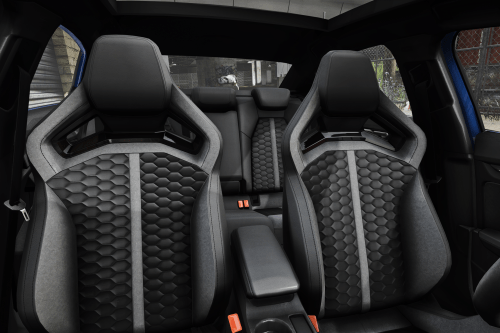 GTA5_2025-06-17_22-46-19 FiveM Mod GTA 5 Debadged Car