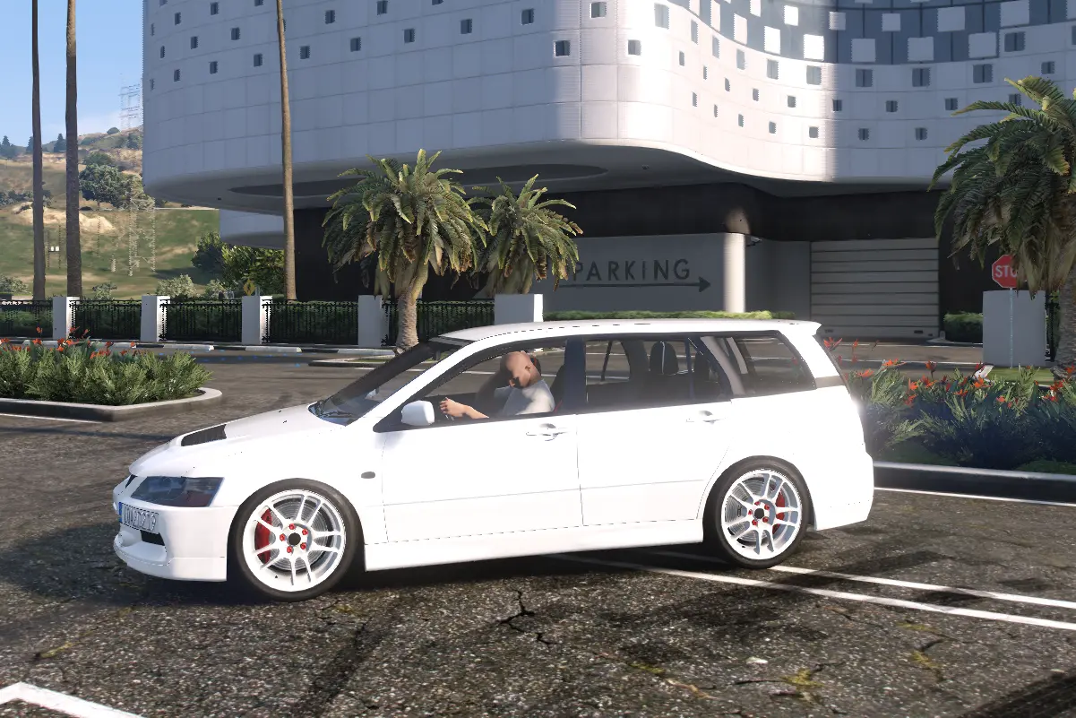 Mitsubishi Evo Wagon Custom - Image 2